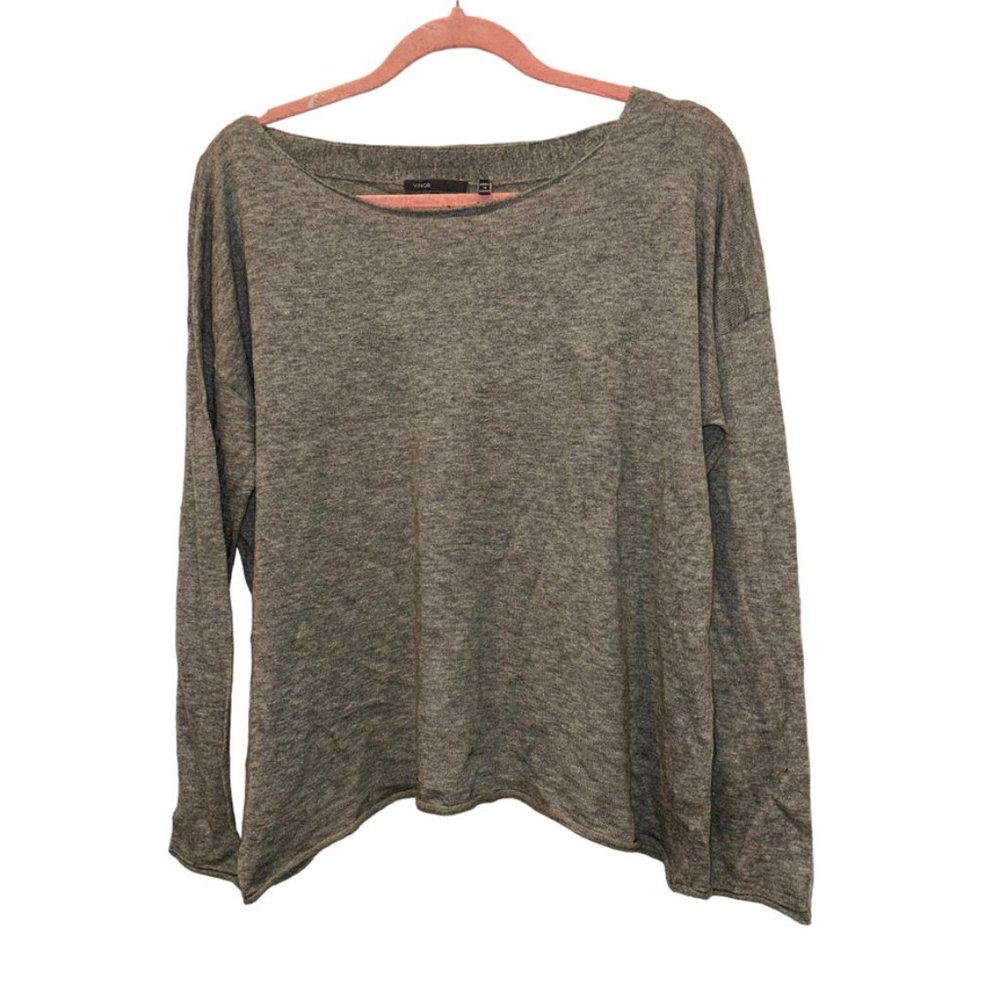 vince. gray cozy super soft  classic long sleeved fine sweater S